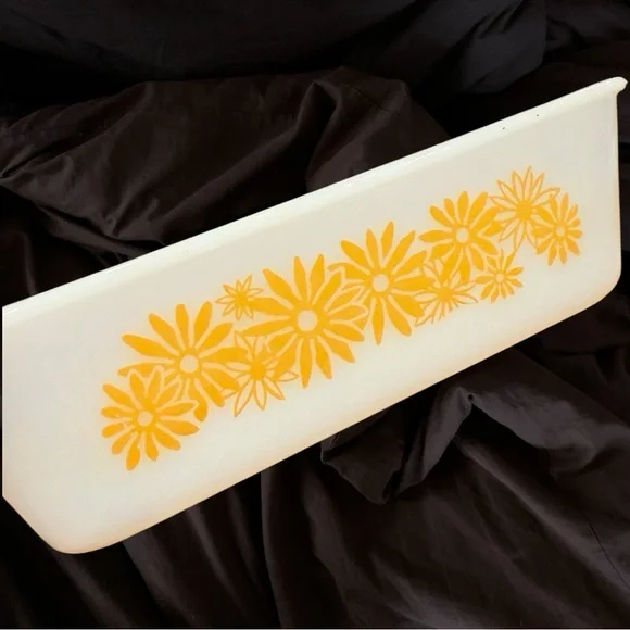 Vintage Milk Glass Baking Dish Sunflowers - Picture 2 of 7
